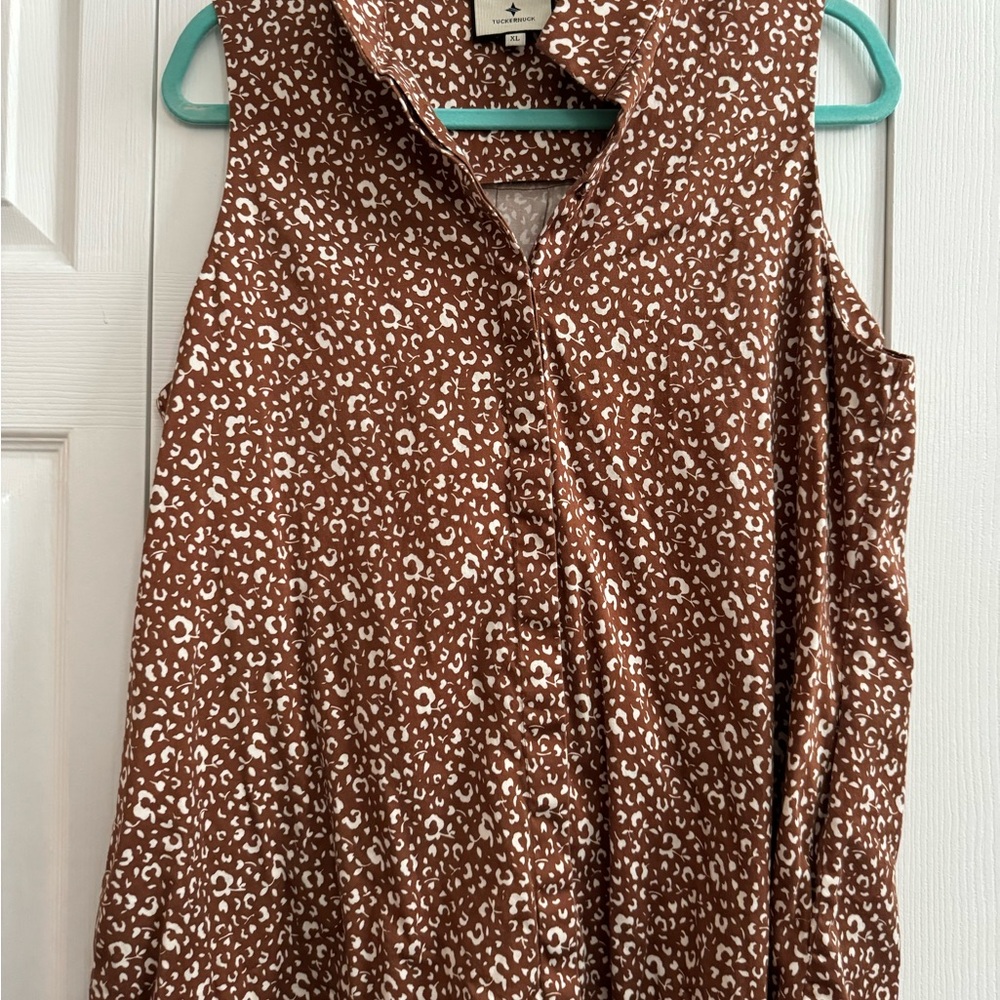 Super cute Tuckernuck Charlie dress!!  With pockets!